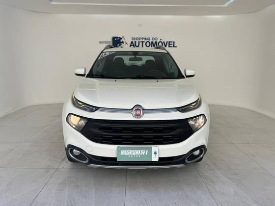 FIAT TORO 2.0 16V TURBO DIESEL FREEDOM 4WD AT9 FIAT TORO 2.0 16V TURBO DIESEL FREEDOM 4WD AT9